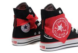Black And Red Converse High Tops Conversechucktaylorallstar Com Chucks Converse Converse Converse Shoes