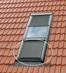 Dokumentation des einbaus zum nachmachen (velux mhl 5060). Velux Hitzeschutz Markise Mit Schnurzug Fur Gil Giu Gdl Lichtundschatten24 De