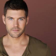 Chris Reid's Instagram, Twitter & Facebook