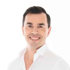 David Roze's Instagram, Twitter & Facebook