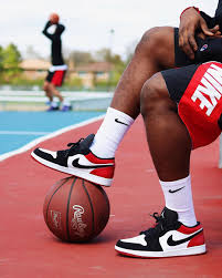 Air Jordan 1 Low Black Toe White Black Gym Red I Got Shooters Right Behind Me Like I M Tim Duncan Jordan Shoes Retro Air Jordans Jordan 1 Black