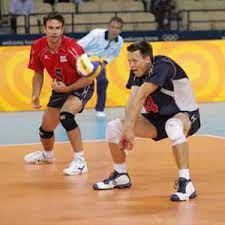 Ini adalah perlu bagi pasukan bola tampar untuk dapat meliputi arahan serangan yang paling kerap. Tugas Dan Latihan Untuk Menjadi Libero Dalam Bola Voli Dunia Olah Raga