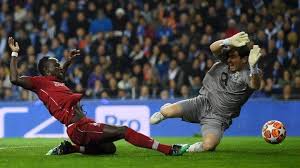 Für porto ist hier tatsächlich alles drin, während sich liverpool den eigenen ansprüchen nach steigern muss. Fc Porto 1 4 Liverpool Comfortable Win Sets Up Barcelona Showdown Bbc Sport