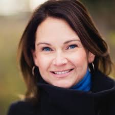 Nancy Dale's Instagram, Twitter & Facebook