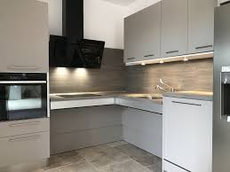 Louer un fauteuil roulant manuel. Cuisiniste Salon De Provence Et Pelissanne Cuisine Accessible
