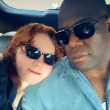 Does anyone know how to glue and/ frame/mount a wooden puzzle? I git a  bunch at a garage sale and love them. The pieces are crazy shaped. I want  to fill my