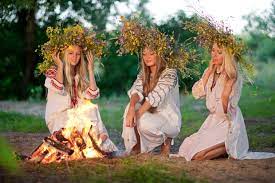 Свято купайла відбувалося саме в. Sogodni Svyato Ivana Kupala Sho Potribno Zrobiti Shob Stati Shaslivim Tradiciyi Prikmeti Obryadi