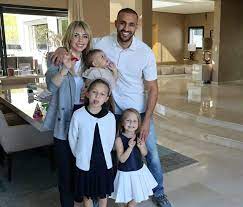 Hari has been officially praised by the king of morocco, mohammed vi, since 2009 for his outstanding accomplishments in the sport. Badr Hari Facebook