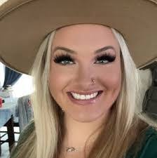 Kendra Kirkpatrick's Instagram, Twitter & Facebook