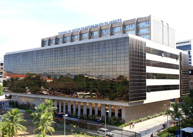 Processo tramita no Tribunal de Justiça do Rio, gerada com IA