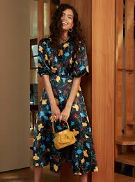 It was so bittersweet, i love the ending. Aria Floral Print Midi Dress Women S Floral Print Dresses Kitri