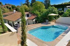 Tous Les Amenagements Utiles Et Deco Autour D Une Piscine Cdeco Fr