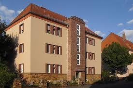 Darunter sind 33 wohnimmobilien und 5 gewerbeimmobilien. 2 Zimmer Wohnung Zu Vermieten 01558 Grossenhain Wessnitzer Str 80 Mapio Net