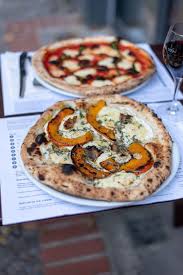 Pizzeria Gazzo In Neukolln Incredible Pizza Artisan Pizza Pizza Restaurant