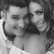 Tyler Pappas and Nikola Bremer's Wedding Registry