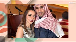 بلقيس وزوجها وطفلهما وأشارت إلى أنها كثيراً ما تُسأل عن سبب عدم مرافقة زوجها لها في الآونة الأخيرة، رافضة إعطاء المزيد من التفاصيل. Ø³Ø¨Ø¨ Ø®Ù„Ø¹ Ø¨Ù„Ù‚ÙŠØ³ ÙØªØ­ÙŠ Ù„Ù€ Ø²ÙˆØ¬Ù‡Ø§ Ø§Ù„Ø®ÙŠØ§Ù†Ø© Ùˆ Ø§Ù„Ø­Ø³Ø¯ Ø¯Ù…Ø±Øª Ø§Ù„Ø¹Ù„Ø§Ù‚Ø© Youtube