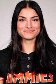 Abby Blair's Instagram, Twitter & Facebook