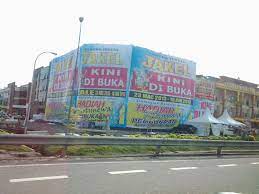Bandar udara atau sering disingkat bandara (bahasa inggris: Jakel Baru Di Bandar Baru Uda Mama Maszull