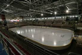 The palais omnisports in marseille is a great place to do something that you wouldn't really expect to do in a city in the south of france. Jeudi 17 Mai Direction Palais Omnisports Marseille Grand Est Decouverte De La Patinoire Galerie Association 1000 Sourires