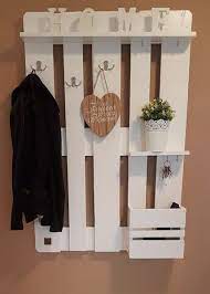 3 palettenmöbel bauanleitung als pdf. Garderobe Bauen Aus Paletten Garderobe Aus Paletten Selber Bauen Anleitung Und Ideen Paletten Bilden An Sich Bereits Vorgefertigte Teile Die Sie Einfach Verwenden Konnen Um Daraus Gartenmobel Selber Zu Bauen