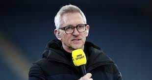 Every weekend, gary lineker hosts match of the day and asks the two pundits sitting alongside him but lineker, of course, is not a layman. Watch Gary Lineker Whoops With Delight After Leicester Beat Man Utd Planet Football