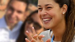 Listen to music from felicitas woll like wenn der mond scheint. Ana Ivanovic Zum Tag Der Geschwister Teilt Sie Seltene Fotos Mit Ihrem Kleinen Bruder Bunte De