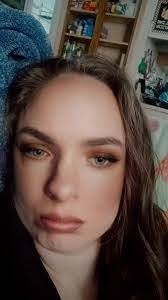 Kristi Linn's Instagram, Twitter & Facebook