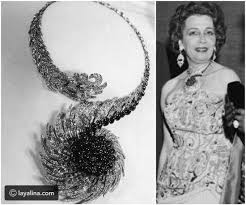 عقد الملكة نازلي مؤلف من الألماس واللؤلؤ الأسود Royal Family Jewels Egypt Jewelry Royal Jewels