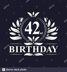 Ein mann auf der suche nach: 42 Geburtstag Luxurioses 42 Jahre Geburtstag Logo Design Stock Vektorgrafik Alamy