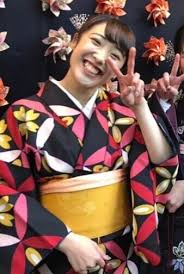 森ひかるさんは2020年6月29日に放送の『クイズ!その時スーパースターは?』に出演し、 元子役だった事を明かしました。 元子役として何の番組に出ていたは判明しませんでしたが、 幼少期の森ひかるさんを見ると、子役だった事にも納得です。 では実際に幼少期の森ひかるさんを見てみましょう。 Olibpunowdy6bm