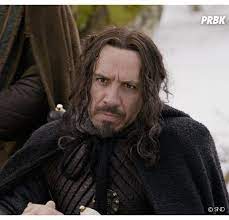 Lancelot a pris le pouvoir et il est fou, ivre de l'envie de retrouver arthur et ses chevaliers. Kaamelott Premier Volet Lancelot Fou Trahisons Chasse Aux Sorcieres Nouvelles Revelations Purebreak
