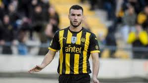 El zaguero de peñarol se mostró cauto al comentar la oferta de los albos. Zagueiro Fabricio Formiliano Do Penarol Uru E Sondado Por Torcedor Do Vasco Veja Video Netvasco