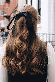 10 Ways To Wear A Headband And Look Adorable Society19 Uk Hair Ribbons Long Hair Styles Hair Styles