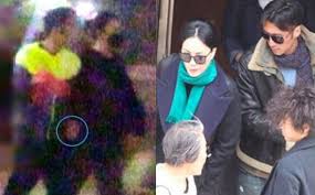 Sejak nicholas tse dan faye wong menyambung tali asmara mereka di tahun 2014, mereka tetap… Faye Wong And Nicholas Tse Spotted Holding Hands On Street Asianpopnews