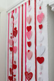 Love Heart Backdrop Tutorial 15 Lovey Dovey Diy Valentine S Day Decora Diy Valentines Decorations Diy Valentine S Day Decorations Valentine Craft Decorations