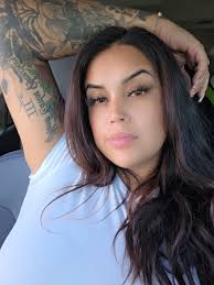 Kiana😈 (@youknowthatgirl_kiana)