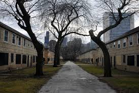 These row houses are the last remaining relic of the infamous cabrini green public housing development. All Sizes Cabrini Green Row Houses Flickr Photo Sharing