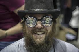 Little props of horrors scare up crowds at Sinister Creature Con