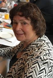 Beste klant, Met pijn in ons hart moeten wij u meedelen dat onze geliefde  collega en geweldige vriendin, Leny Roosendaal, op vrijdag 26 januari  onverwachts is overleden. Wij zijn intens verdrietig en