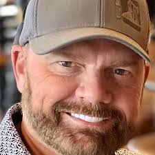 Brad Gabriel's Instagram, Twitter & Facebook