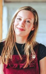 Ellen Wittwer's Instagram, Twitter & Facebook