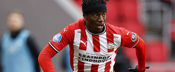 Noni madueke, 19, from england psv eindhoven, since 2019 right winger market value: Hat Der Fc Bayern Munchen Noni Madueke Von Der Psv Im Visier