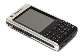 Sony Ericsson P1i Review: - GPS & Car ...