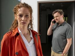 Die Spreewaldklinik": Trauriges Geständnis von Sina-Valeska Jung zum  Abschied