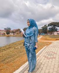 Kabar pernikahan mereka berdua memang santer terdengar beberapa hari kapanlagi.com mengucapkan selamat menempuh hidup baru kepada ustaz abdul somad dan fatimah az zahra. 20 Alameen Ideas Girl Hijab Beautiful Hijab Dogy Style