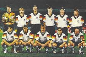 Willst du mich verarschen? kimmich macht gosens rund. Pin Von Nacho Bustos Auf Futbol Dfb Team Deutsche Fussball Bund Dfb