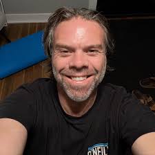 Alex Ovechkin joins Wayne Gretzky and Mike Bossy as the only players with  NINE 50-goal seasons. 👏