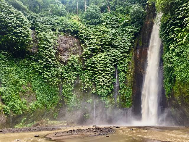 Air Terjun Munduk
