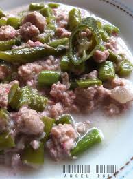 Favorite Filipino Dish Gising Gising Ground Pork In Chili And Coconut Milk Saute Ground Pork In Garlic And Onions Add Shrimp Filipino Recipes Food Recipes