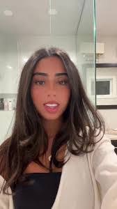 Arielle Riley's Instagram, Twitter & Facebook